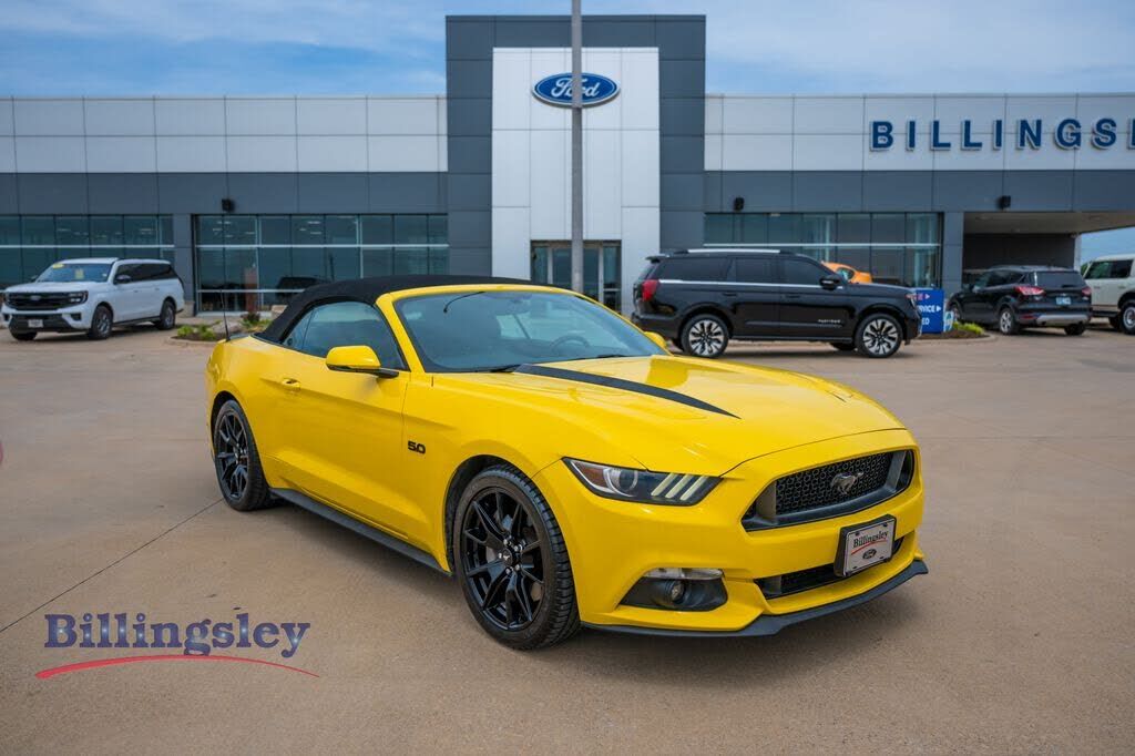2017 FORD Mustang
