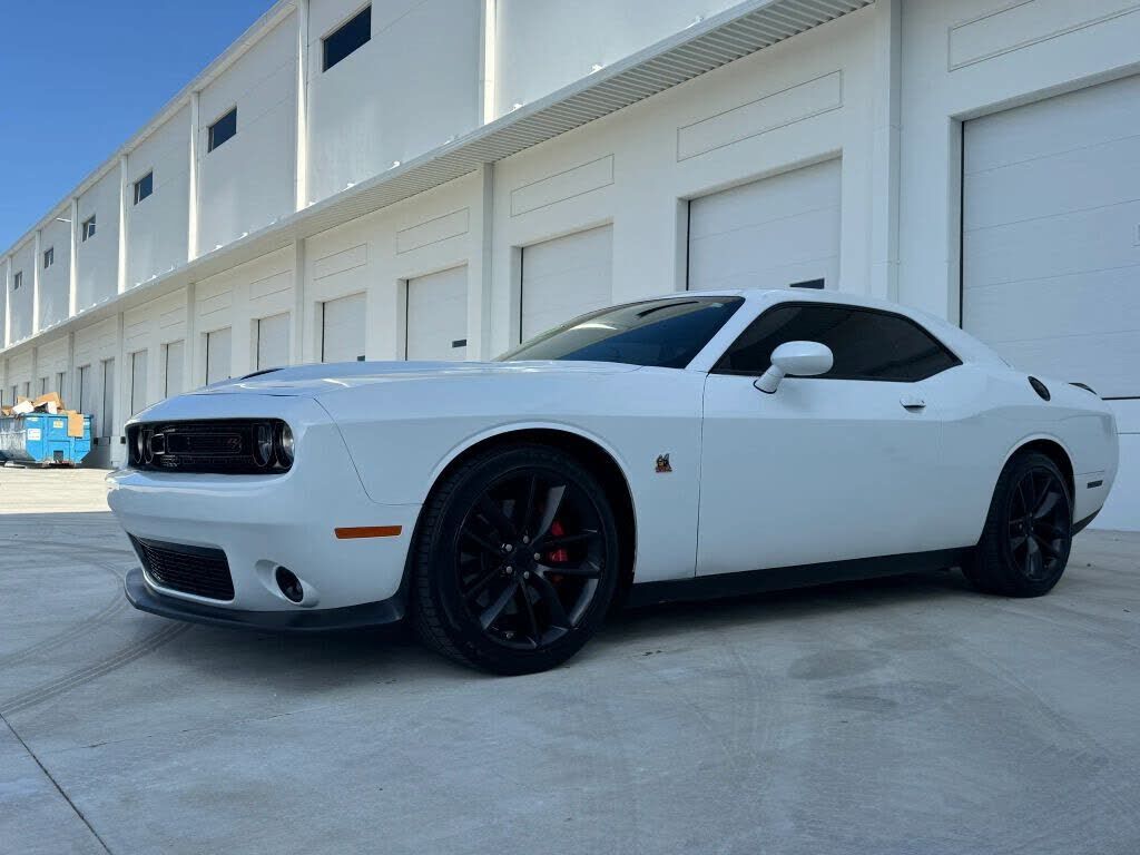 2021 DODGE Challenger