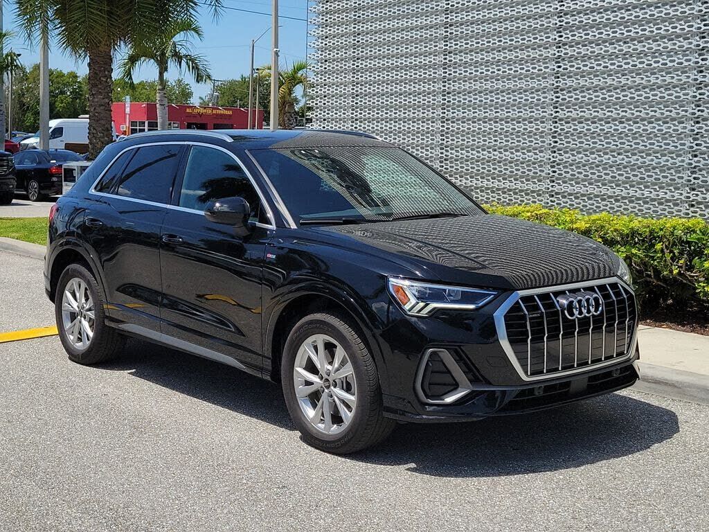 2025 AUDI Q3