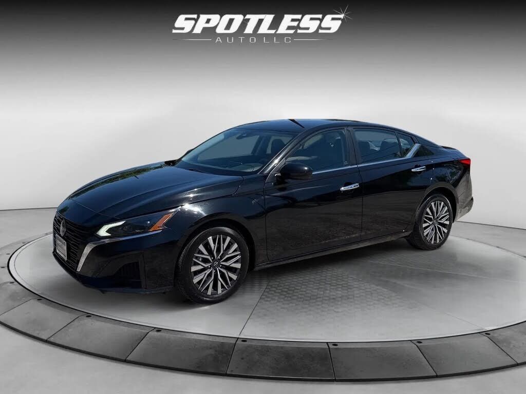 2023 NISSAN Altima