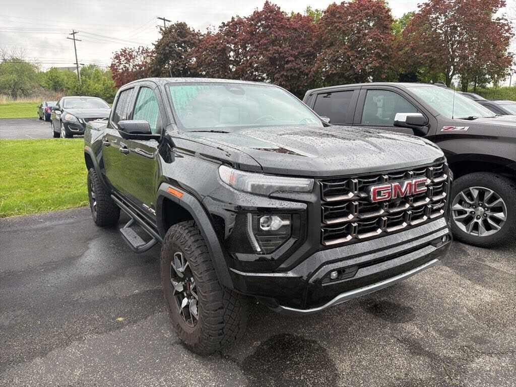 2024 GMC Canyon