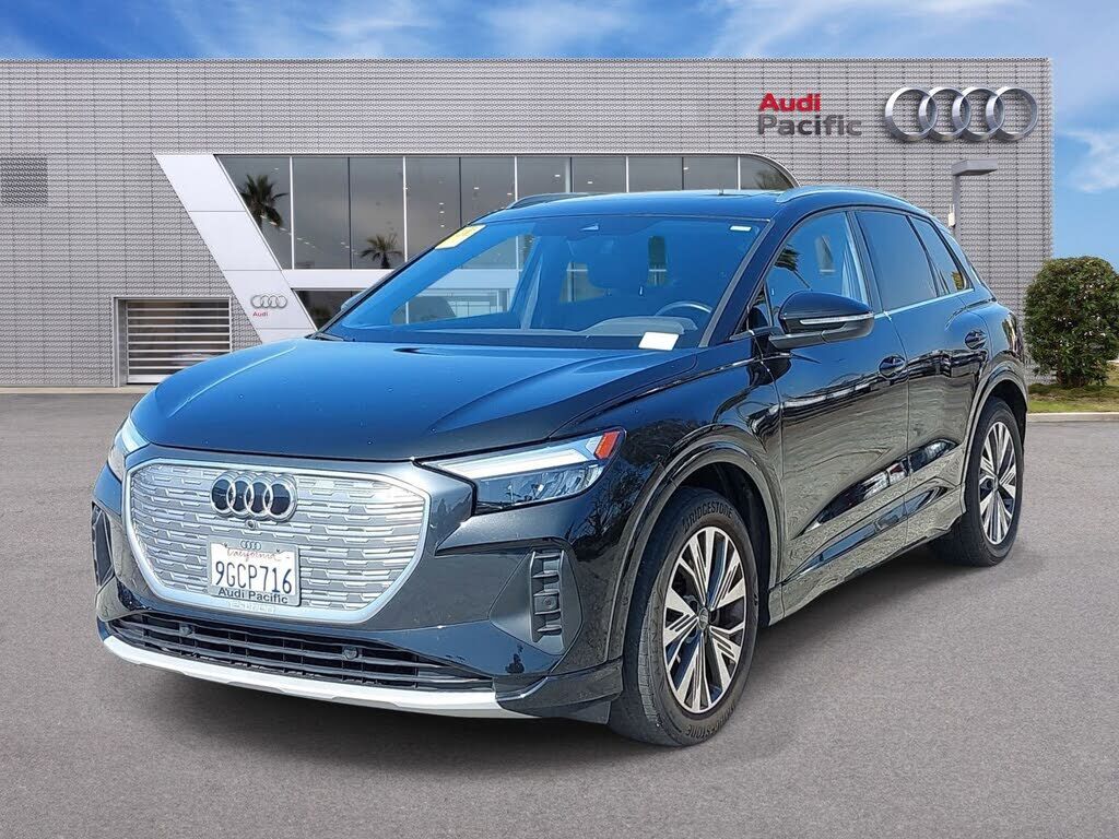 2023 AUDI Q4