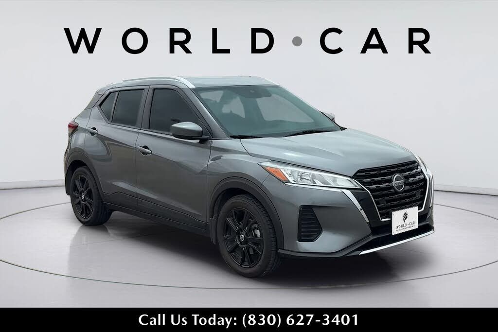 2021 NISSAN Kicks