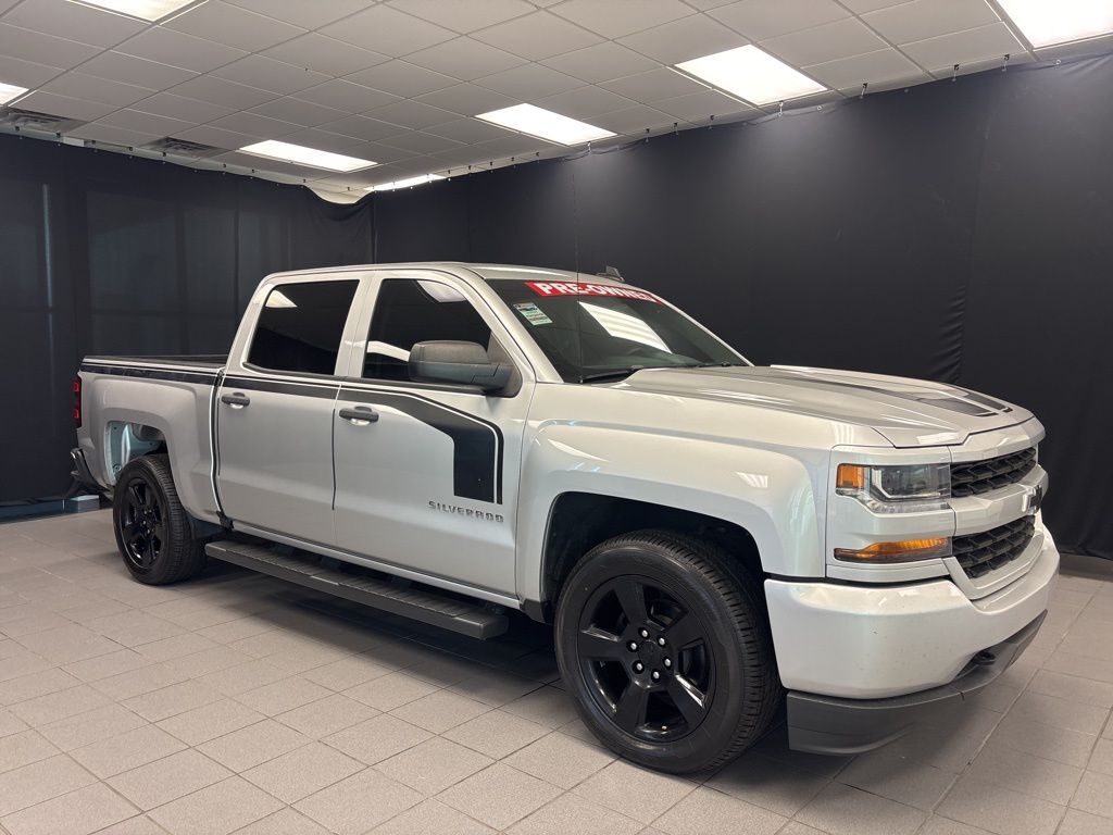 2018 CHEVROLET Silverado