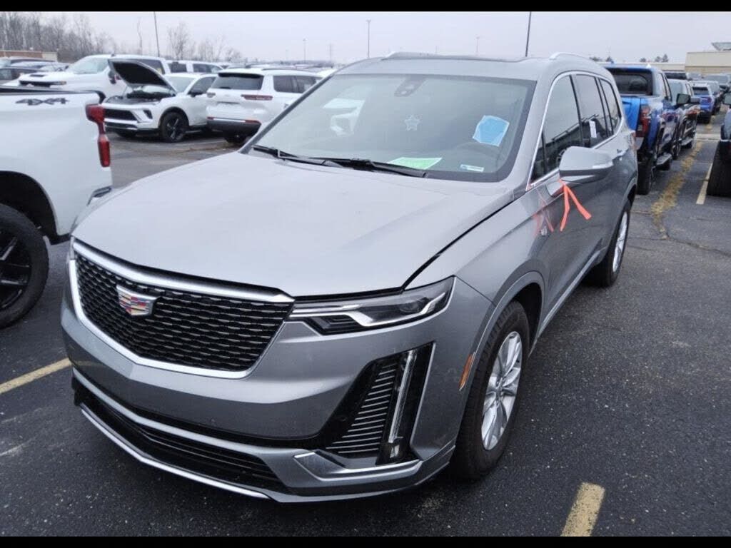 2025 CADILLAC XT6