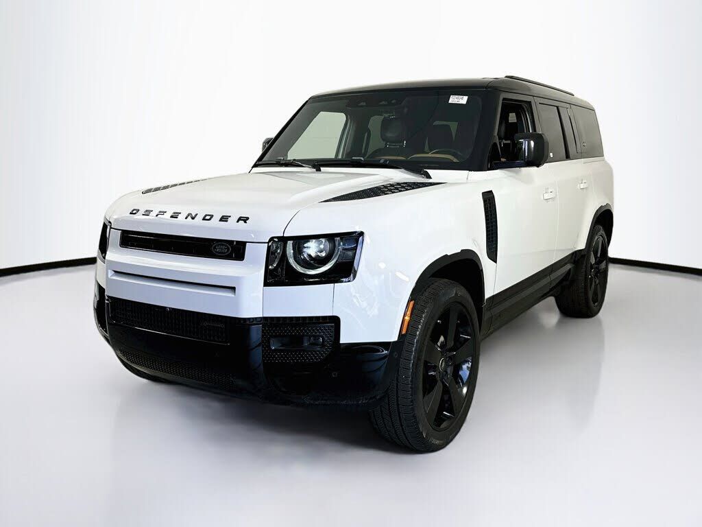 2023 LAND ROVER Defender