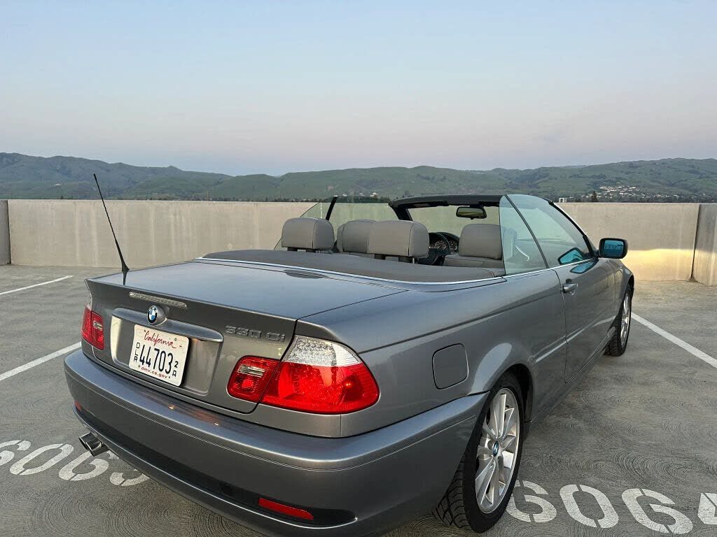 2005 BMW 3 Series