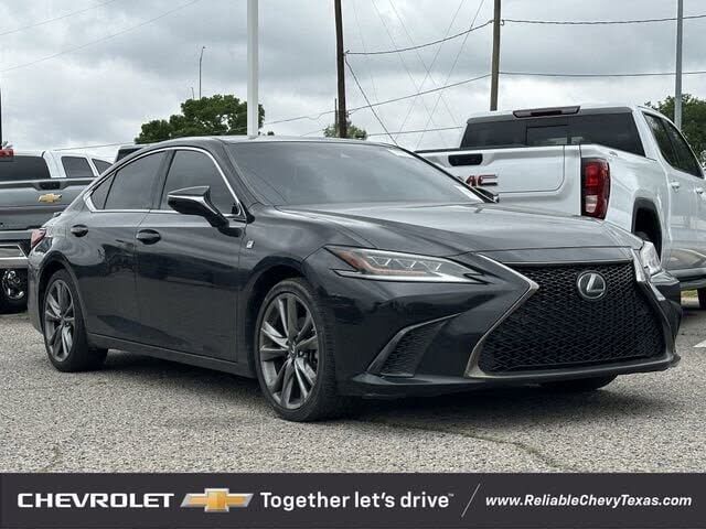 2019 LEXUS ES