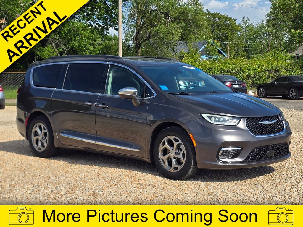 2022 CHRYSLER Pacifica