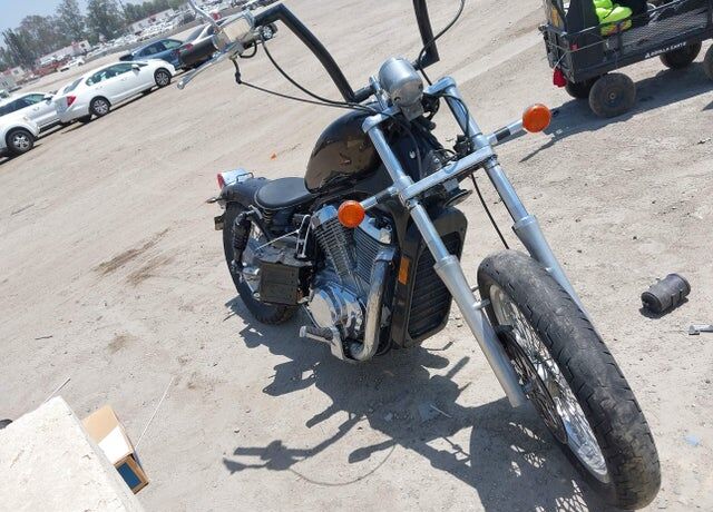 2002 SUZUKI VS800GLK