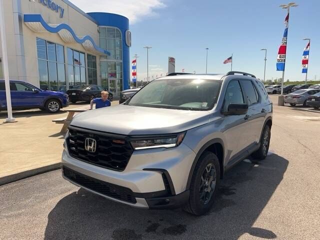 2025 HONDA Pilot