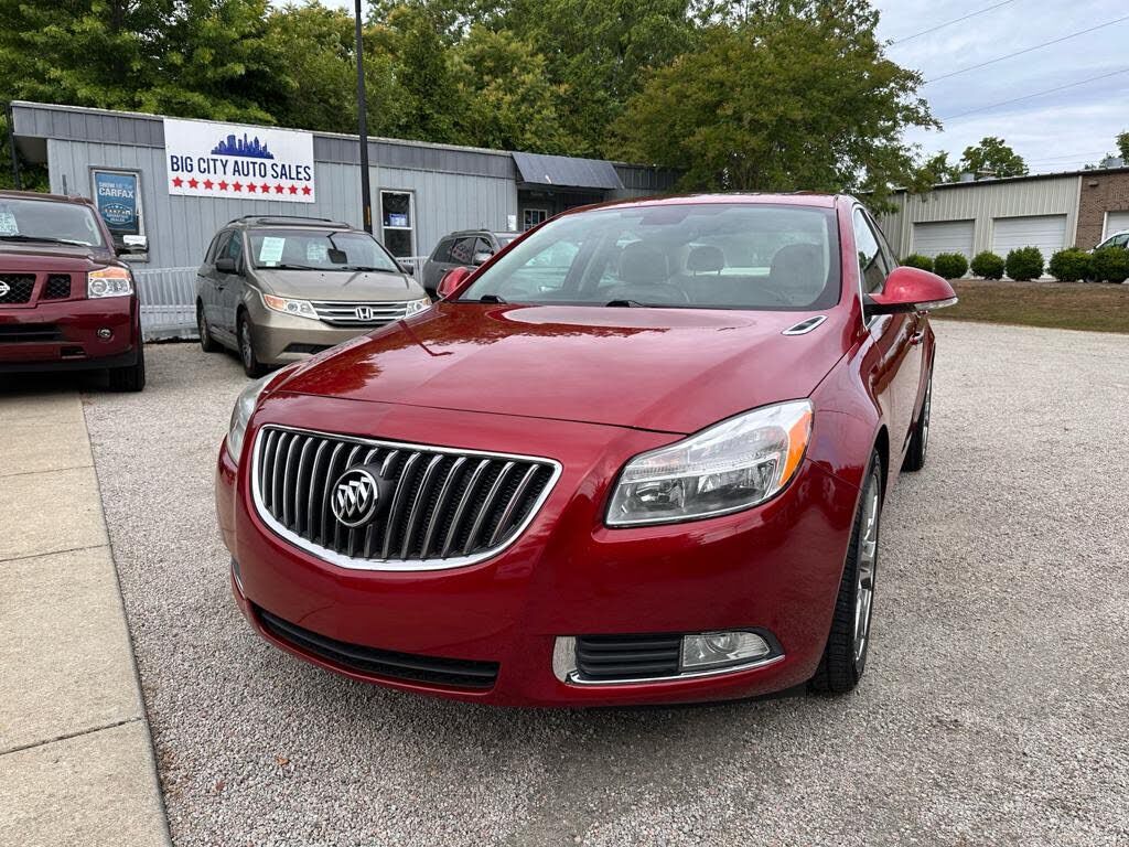 2013 BUICK Regal