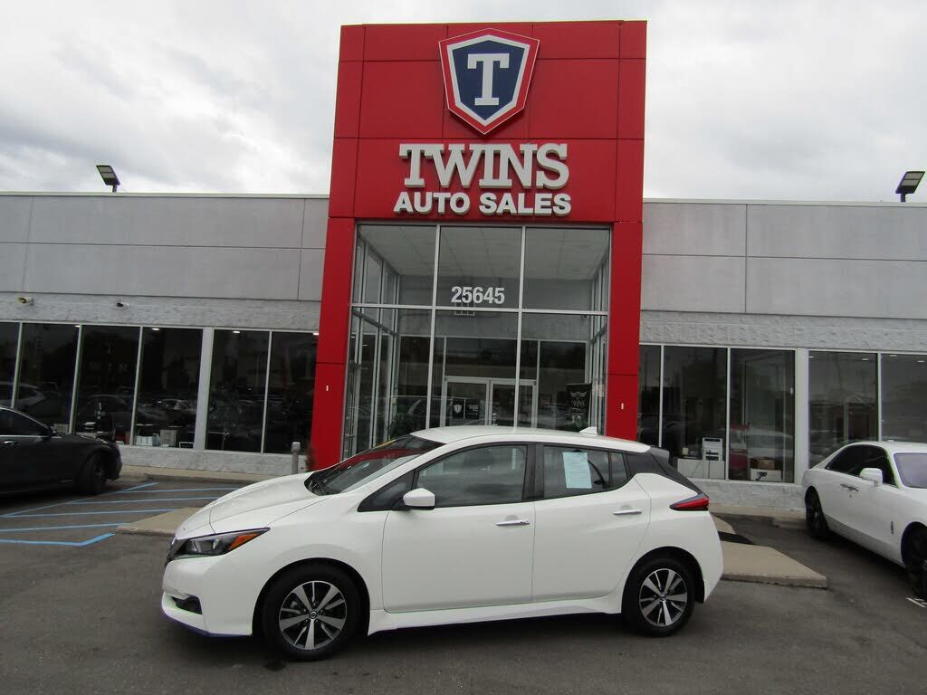 2022 NISSAN Leaf