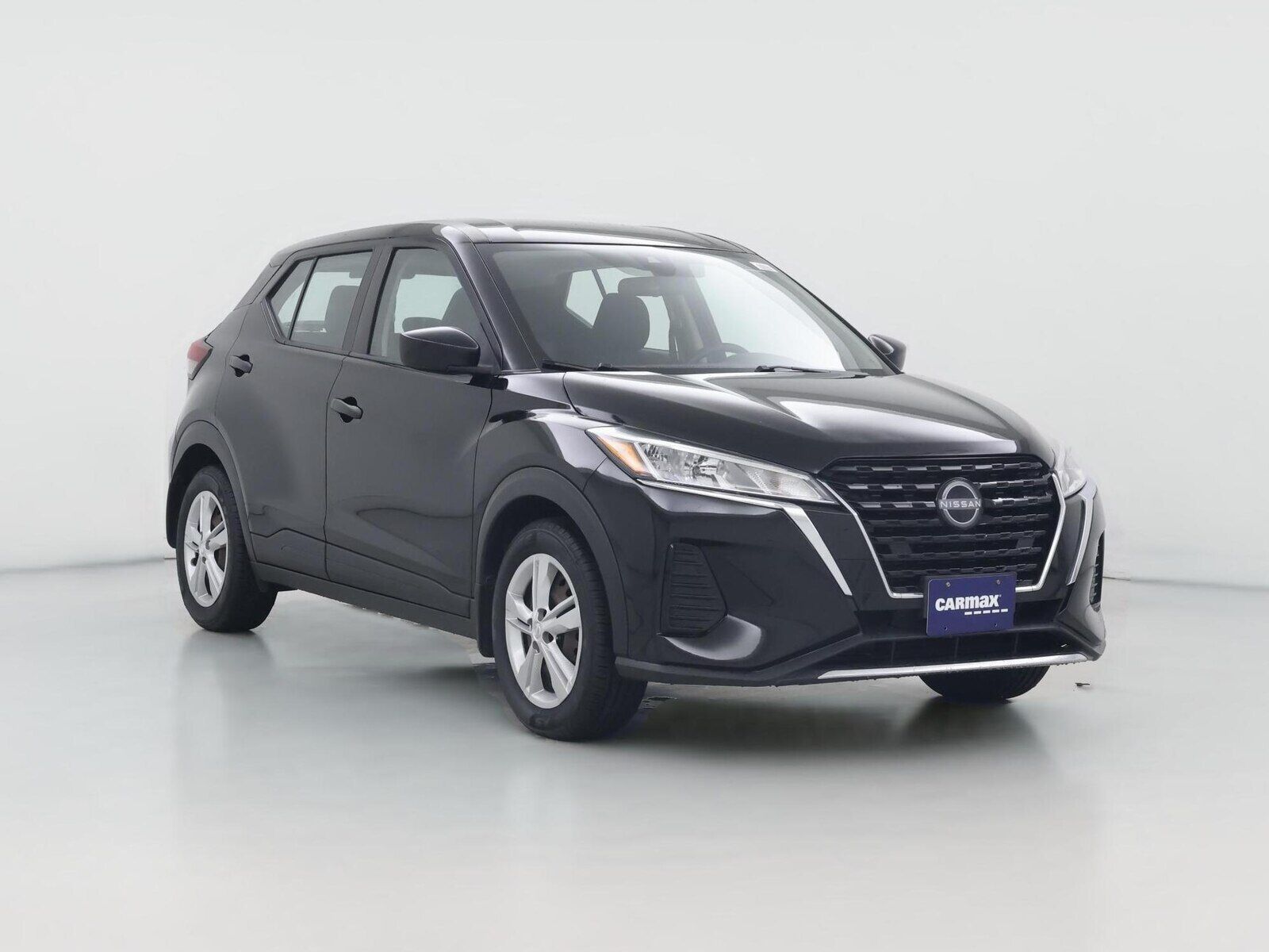 2022 NISSAN Kicks