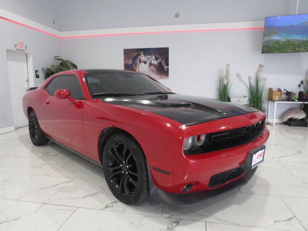 2016 DODGE Challenger