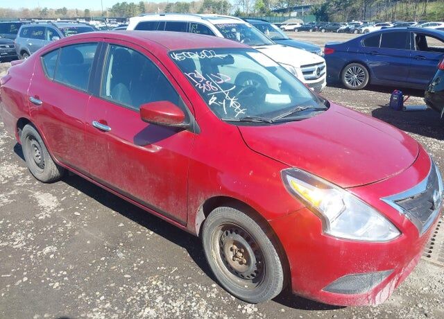 2015 NISSAN Versa