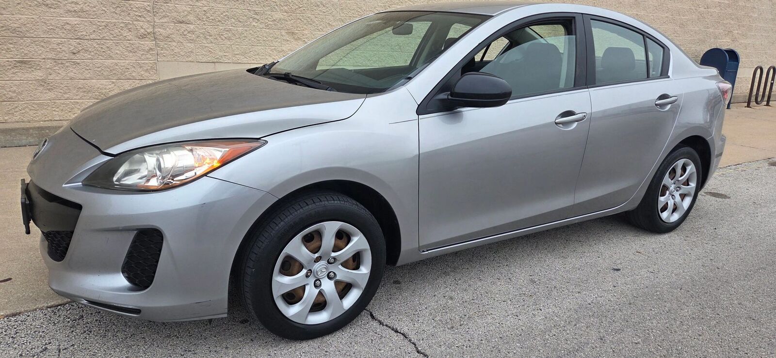 2013 MAZDA Mazda3