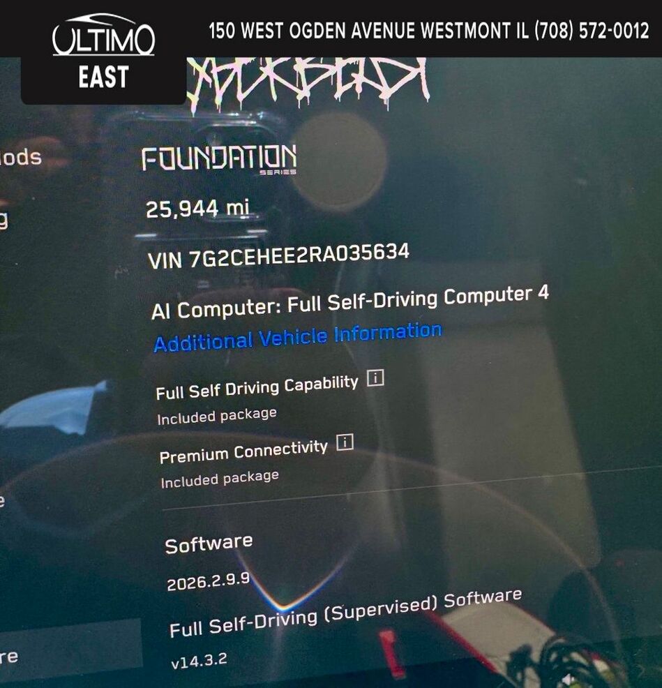 2024 TESLA Cybertruck