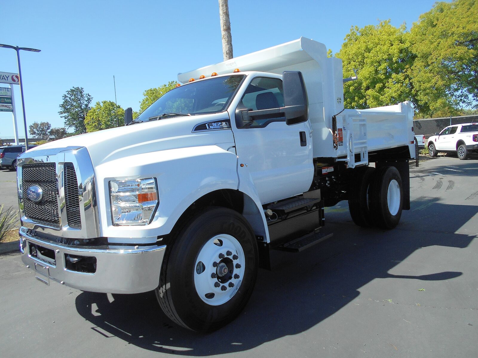 2026 FORD F-650
