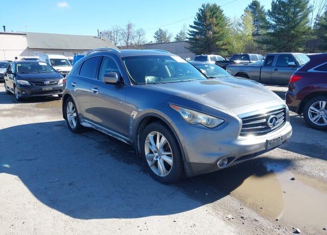 2012 INFINITI FX35