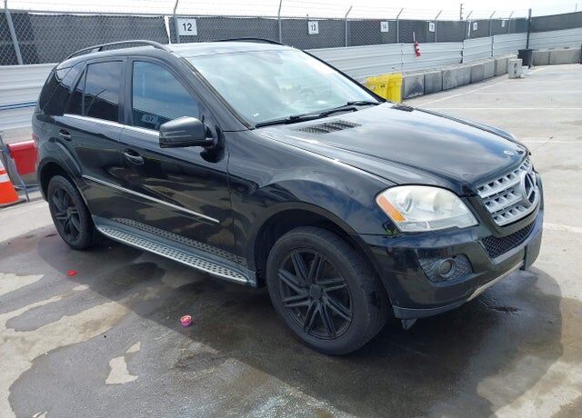 2011 MERCEDES-BENZ M-Class