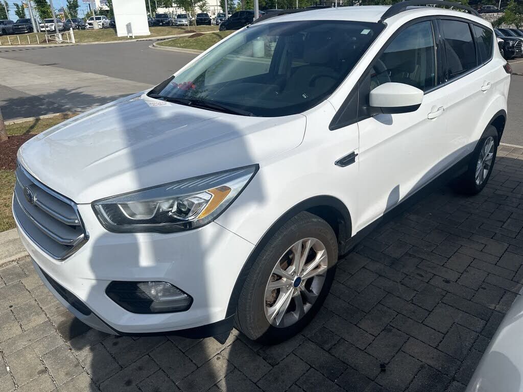 2017 FORD Escape