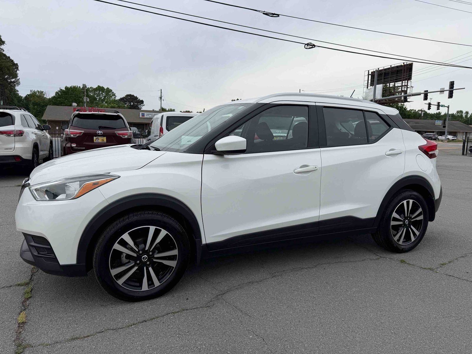 2019 NISSAN Kicks