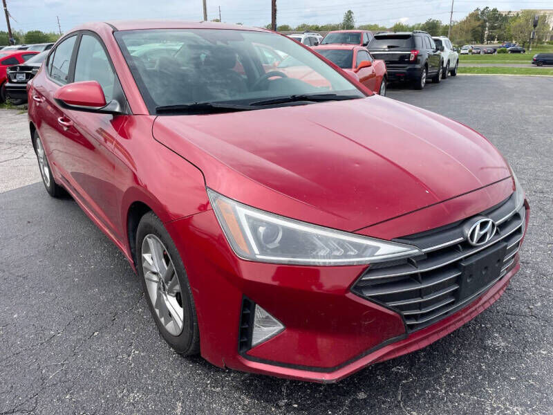 2019 HYUNDAI Elantra