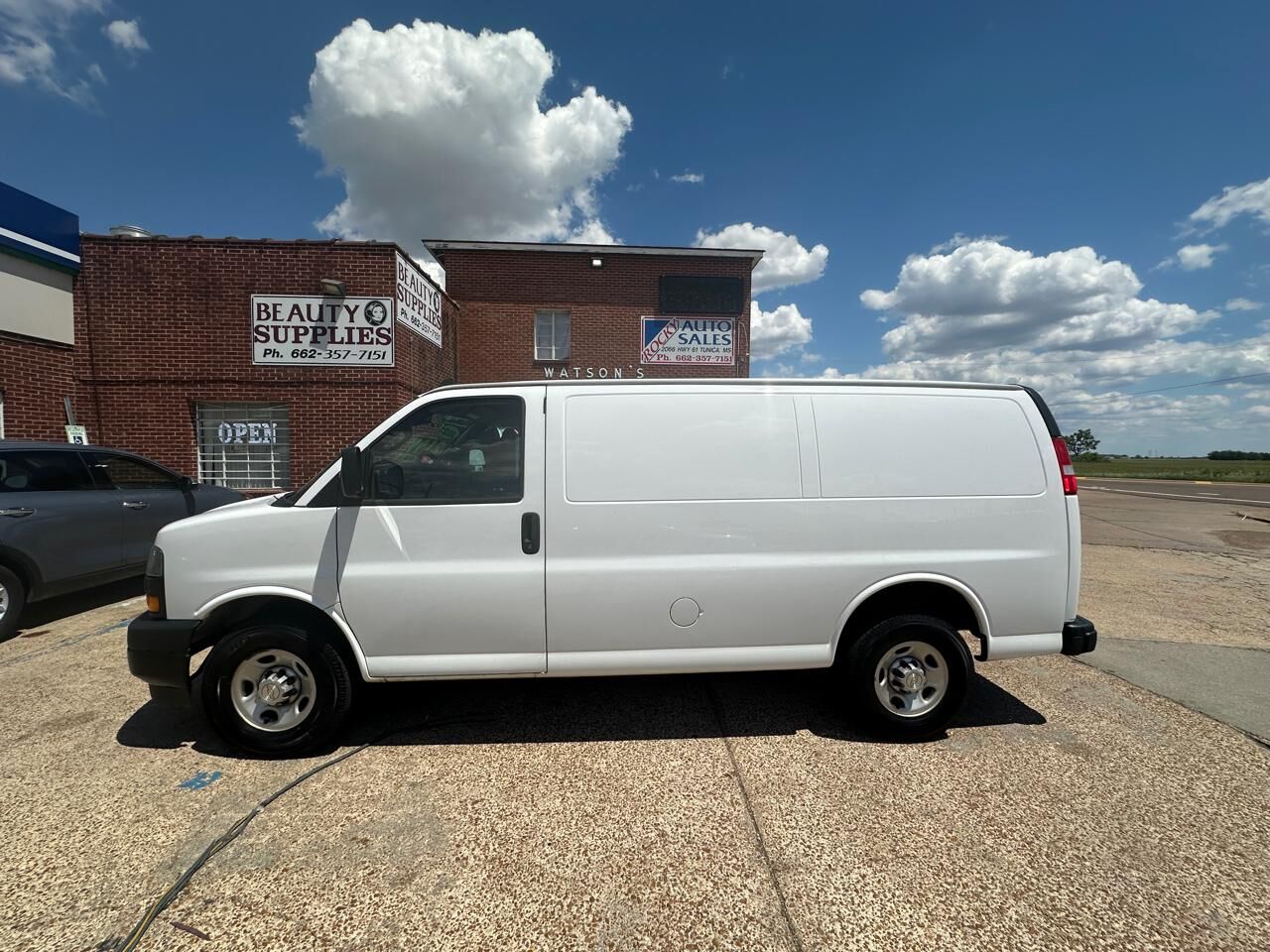 2021 CHEVROLET Express