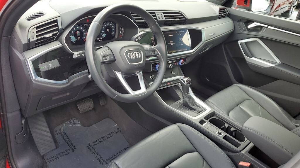 2023 Audi Q3