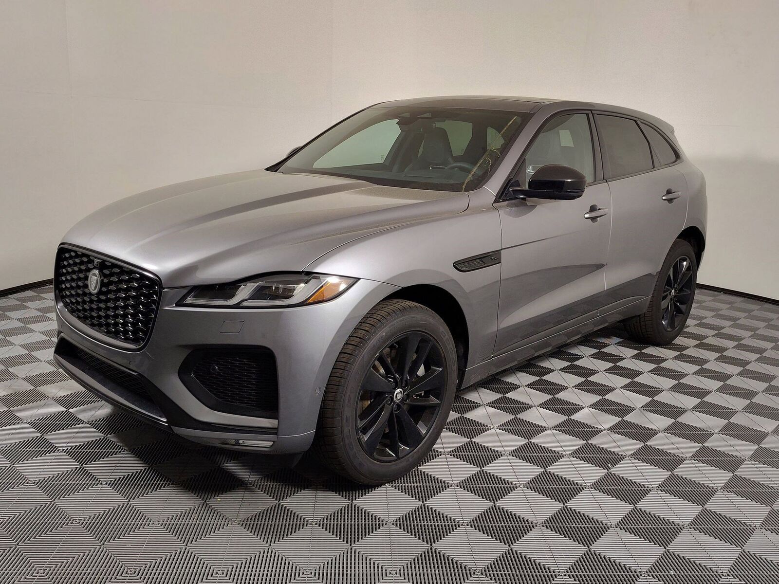 2026 JAGUAR F-Pace