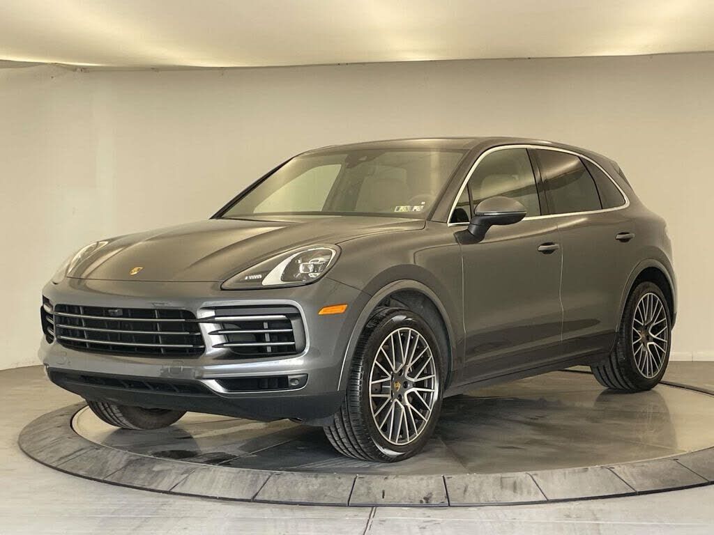 2023 PORSCHE Cayenne