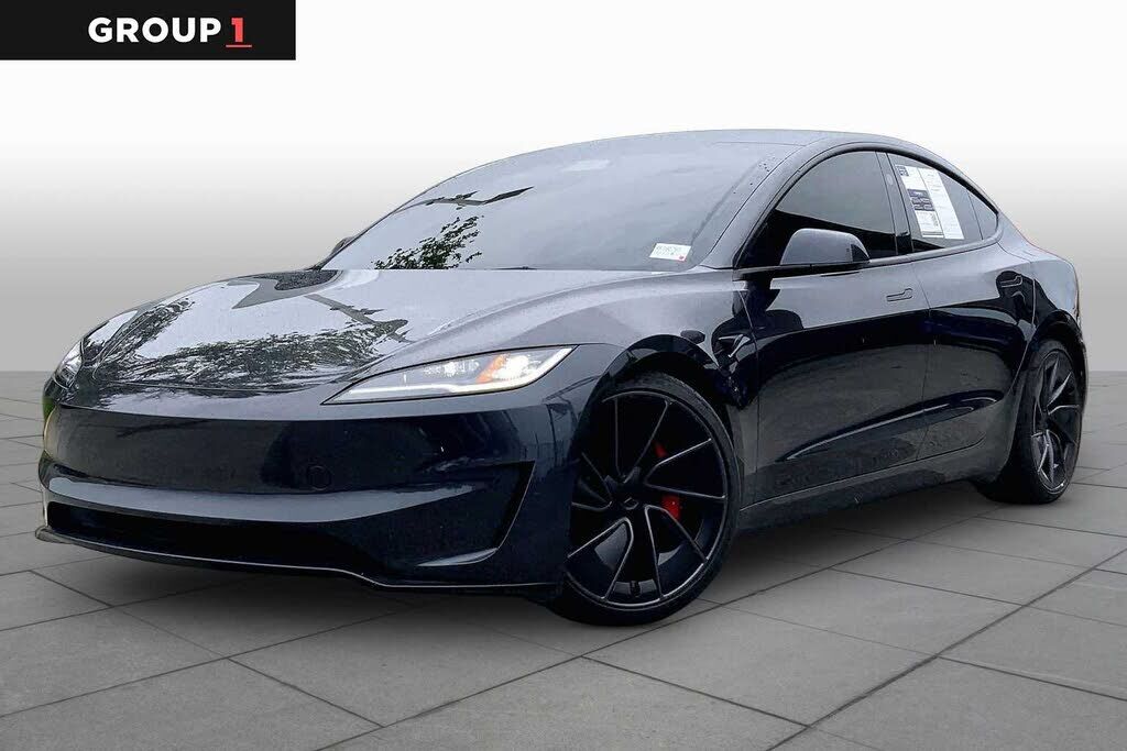 2024 TESLA Model 3
