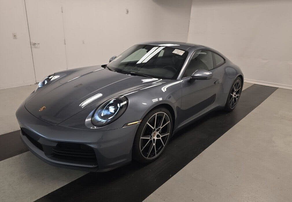 2025 PORSCHE 911