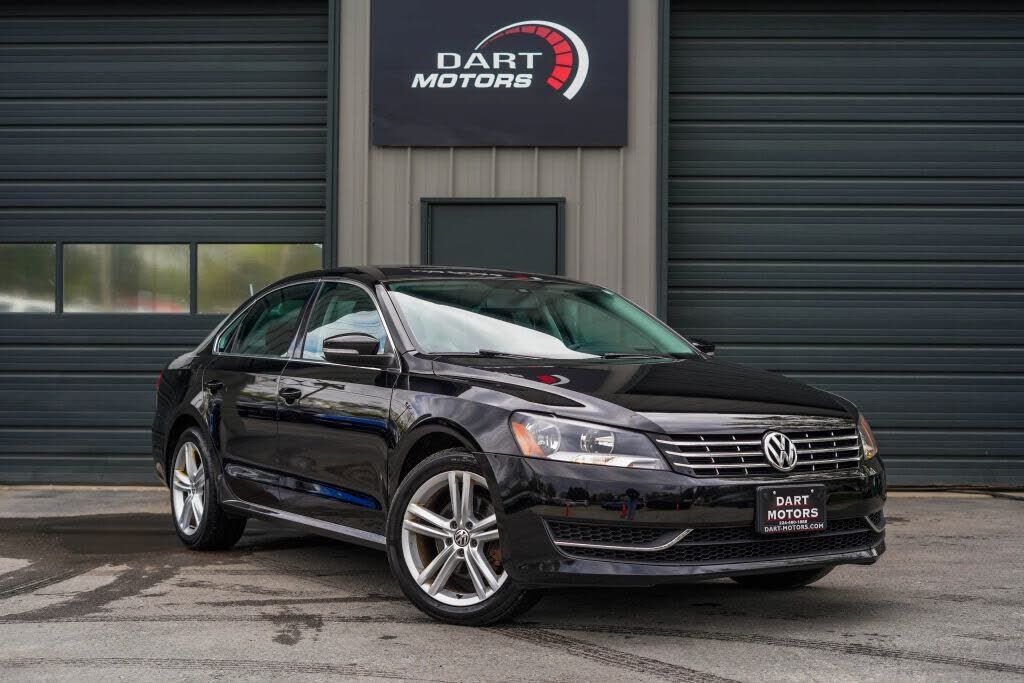 2014 VOLKSWAGEN Passat