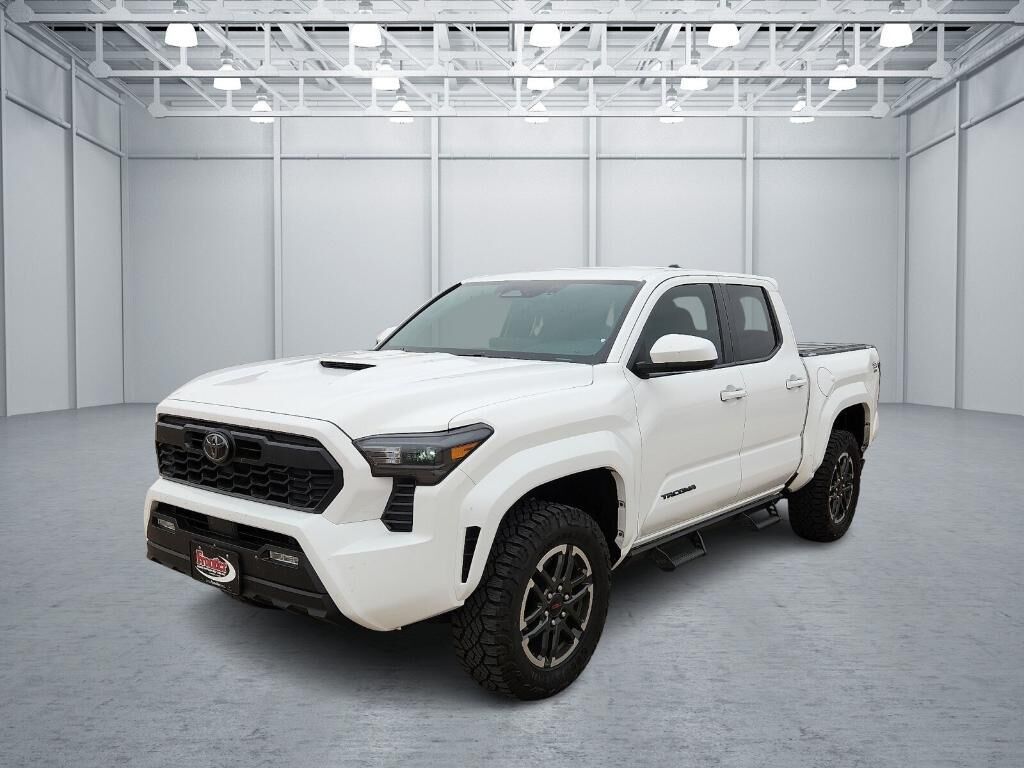 2025 TOYOTA Tacoma