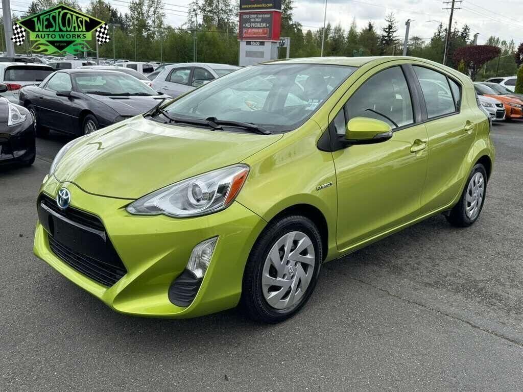 2016 TOYOTA Prius