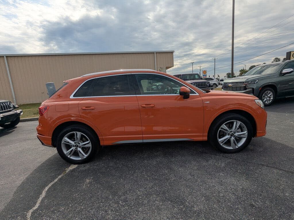 2022 Audi Q3