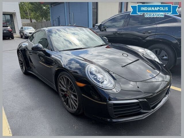 2017 PORSCHE 911