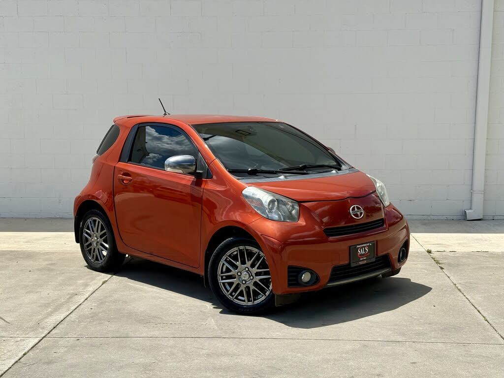 2012 TOYOTA Scion