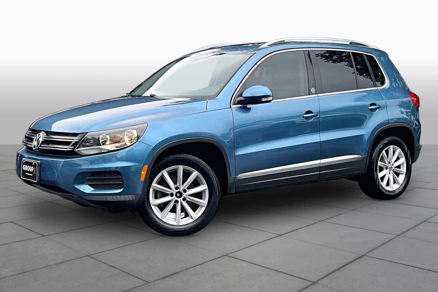 2017 VOLKSWAGEN Tiguan