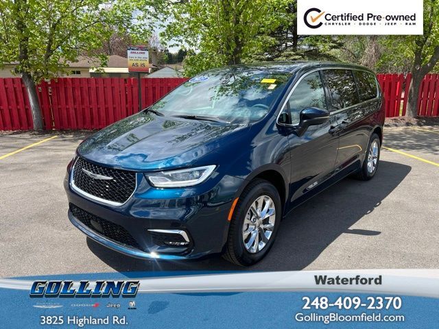 2023 CHRYSLER Pacifica