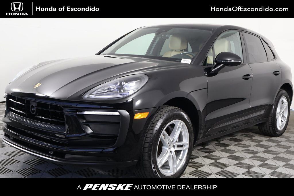 2024 PORSCHE Macan