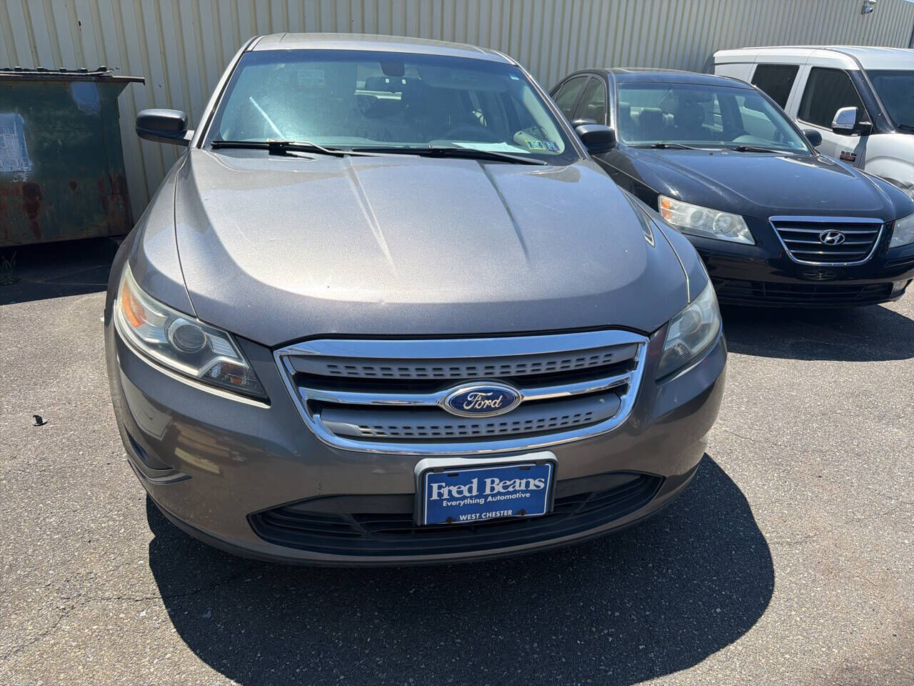 2011 FORD Taurus