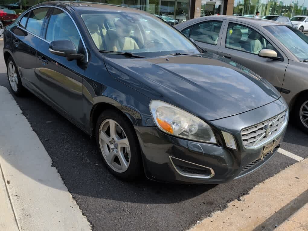 2013 VOLVO S60