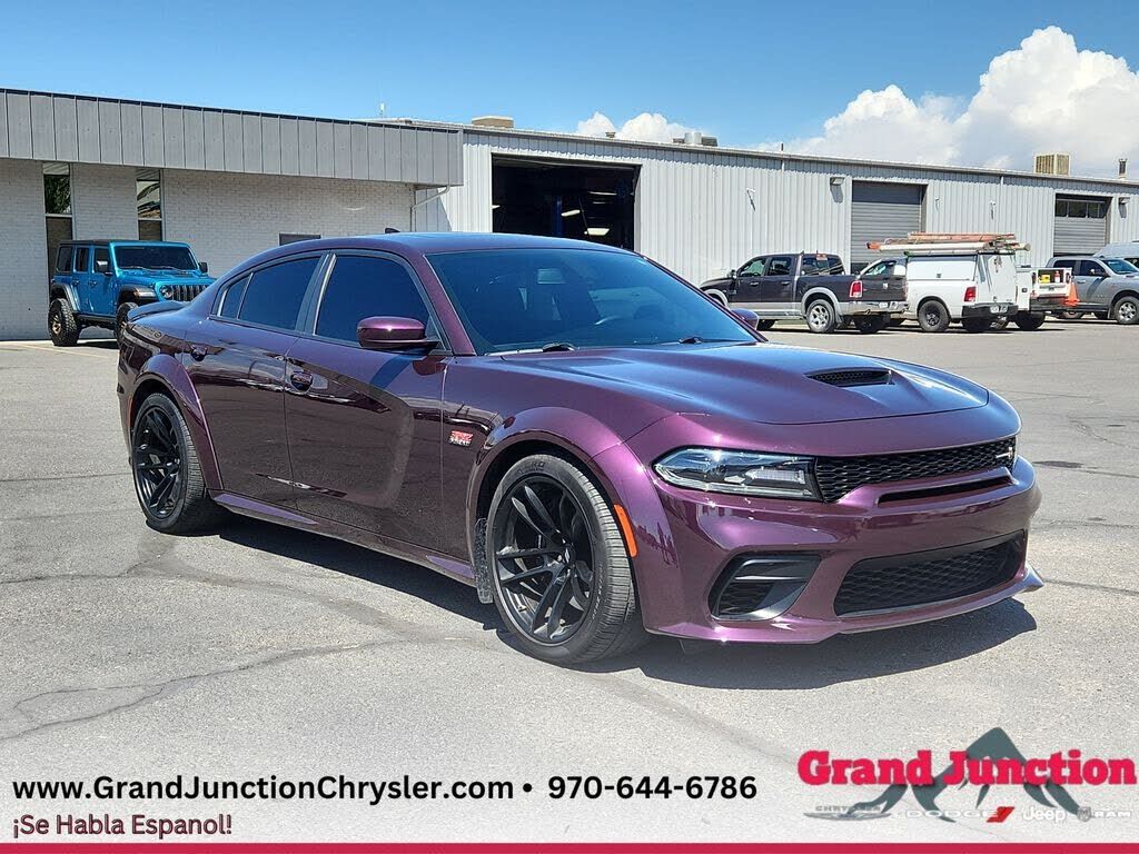 2020 DODGE Charger