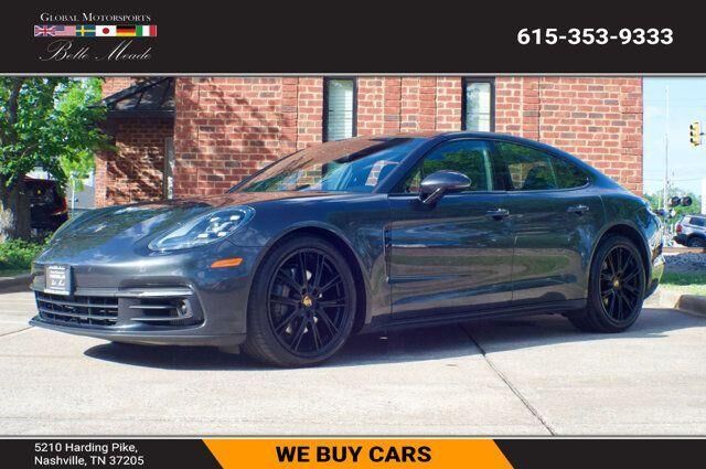 2018 PORSCHE Panamera