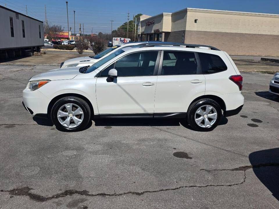 2016 SUBARU Forester