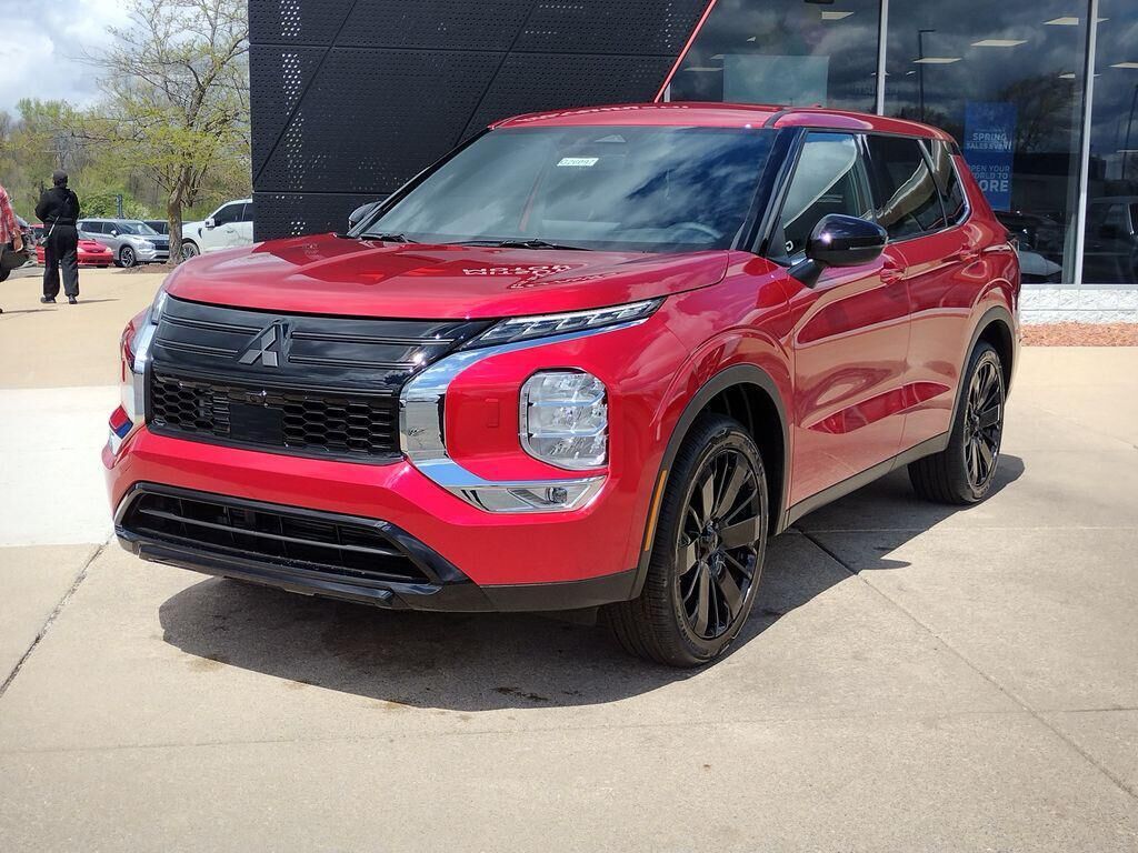 2026 MITSUBISHI Outlander