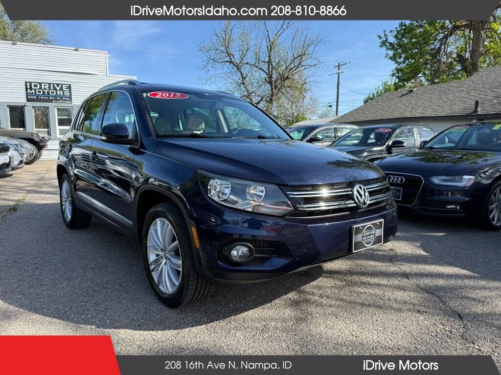 2015 VOLKSWAGEN Tiguan
